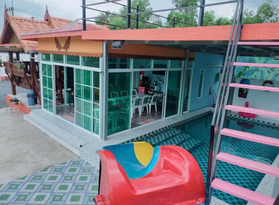 ปูณิสาวิลล่าPoonisavilla House in Thailand