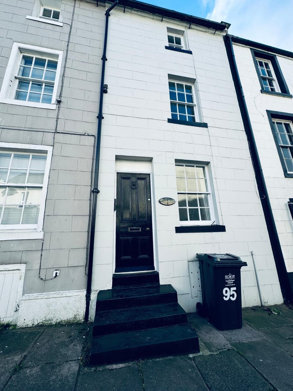 Property building, Facade/entrance