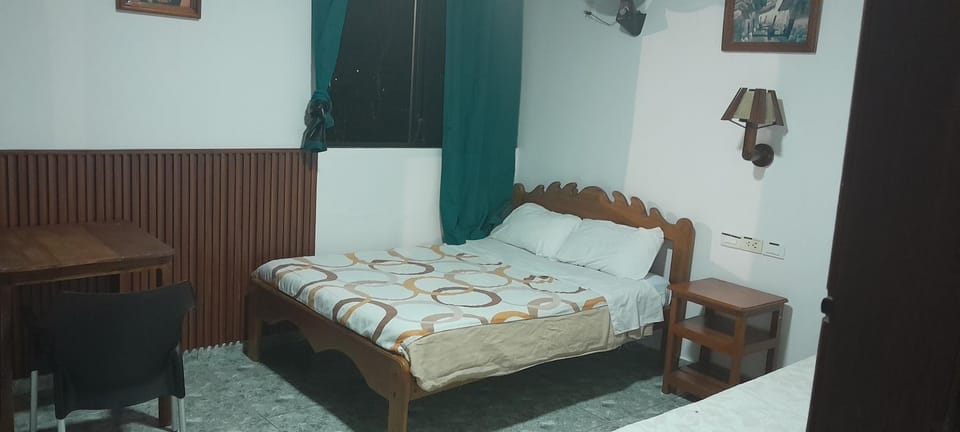 Hostal Limoncocha Bed and Breakfast in Tena