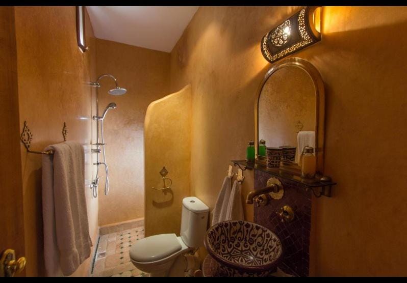 Riad Sanaa Rose Riad in Fes