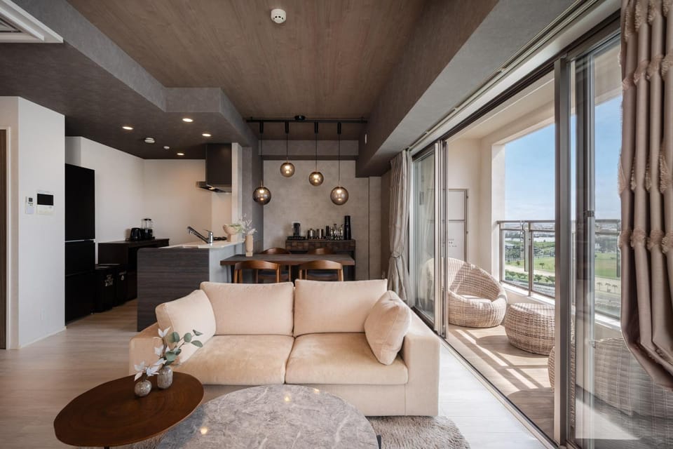 Living room, Dining area