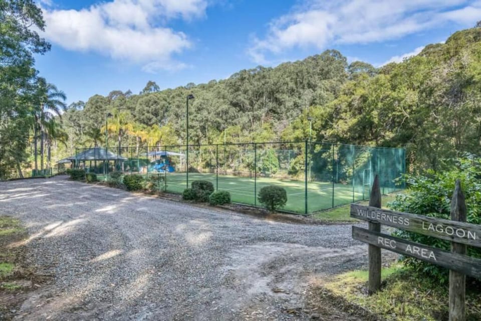 Grandview Lodge House in Bandon Grove