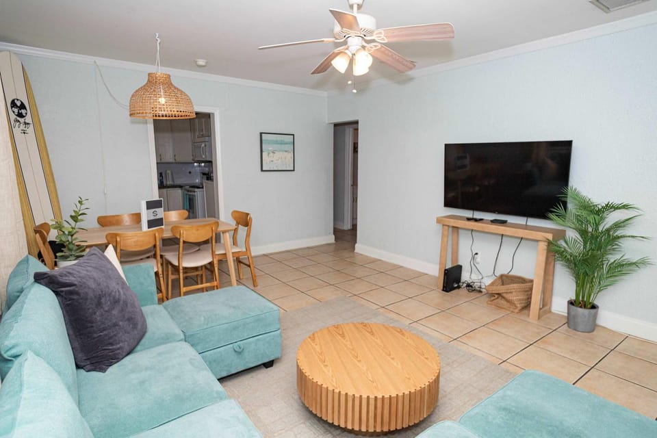 Beachside Cottage Home - Short Walk to the Beach House in Jacksonville Beach