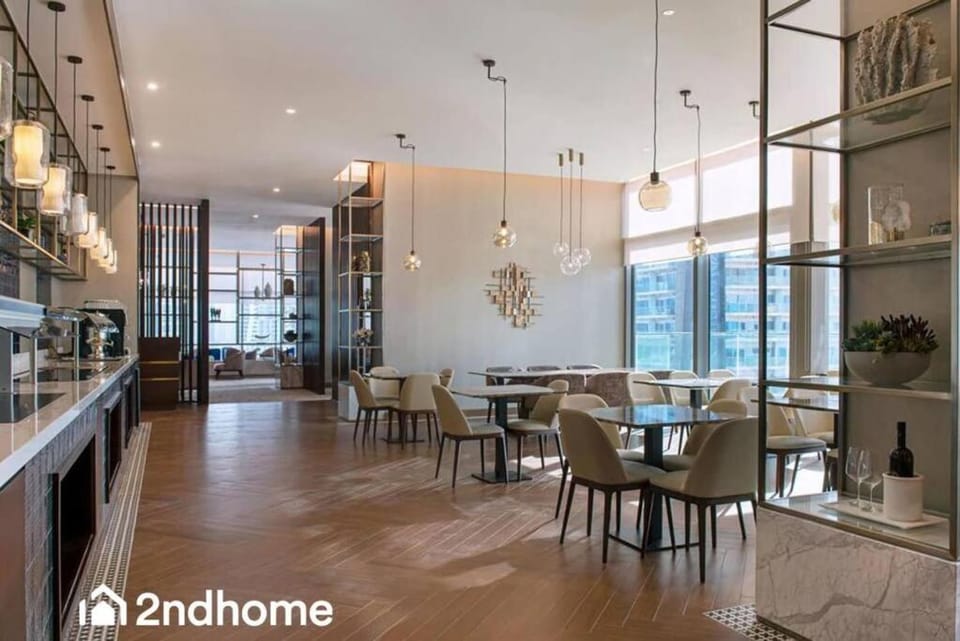 Stylish Studio at Jumeirah Living Marina Gate Apartment in Dubai