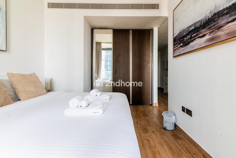 Stylish Studio at Jumeirah Living Marina Gate Apartment in Dubai