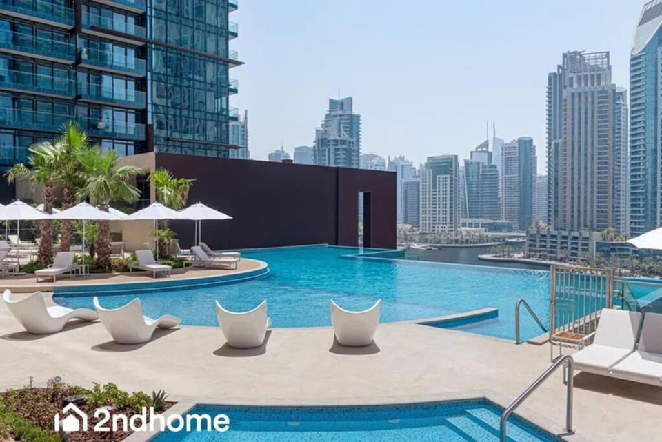 Stylish Studio at Jumeirah Living Marina Gate Apartment in Dubai