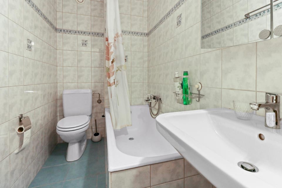 Toilet, Bathroom, Bath