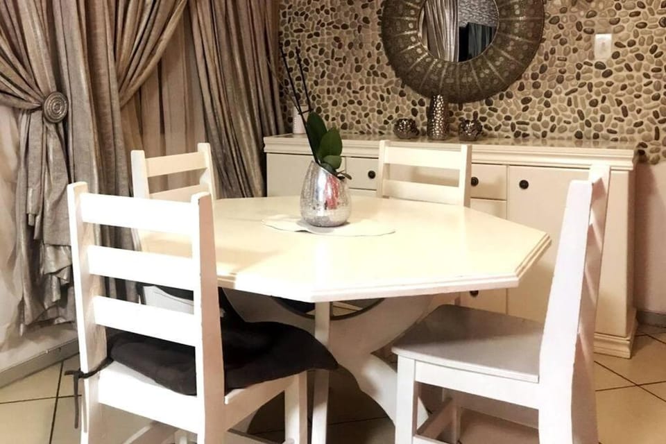 Modern style Apartment in Pretoria-Central Apartment in Pretoria