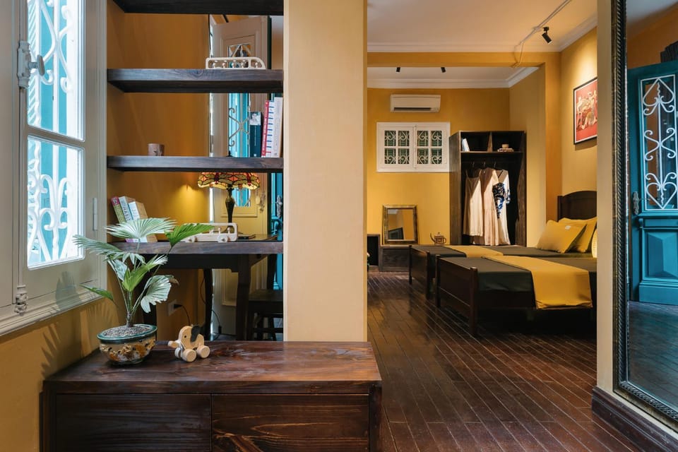 Photo of the whole room, Bedroom, air conditioner