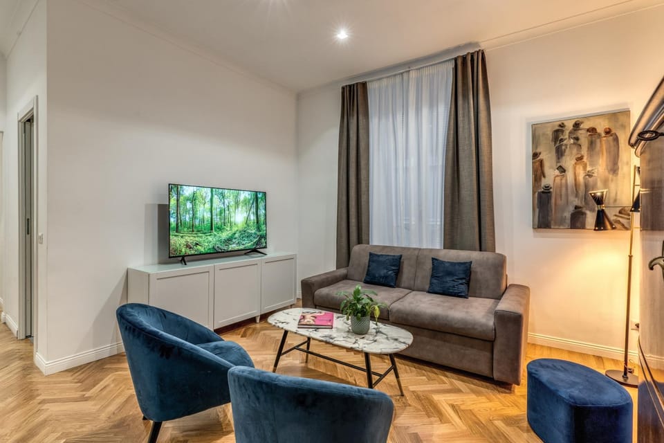 TV and multimedia, Living room, Seating area