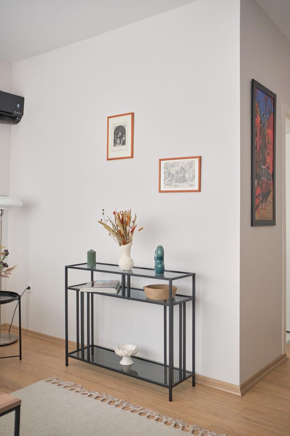 Living room, Decorative detail