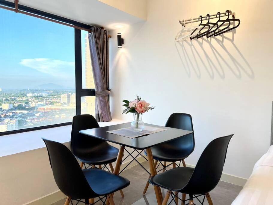 Melaka Town Studio @City-View/4pax/bathun/wi-fi/tv Apartment in Malacca