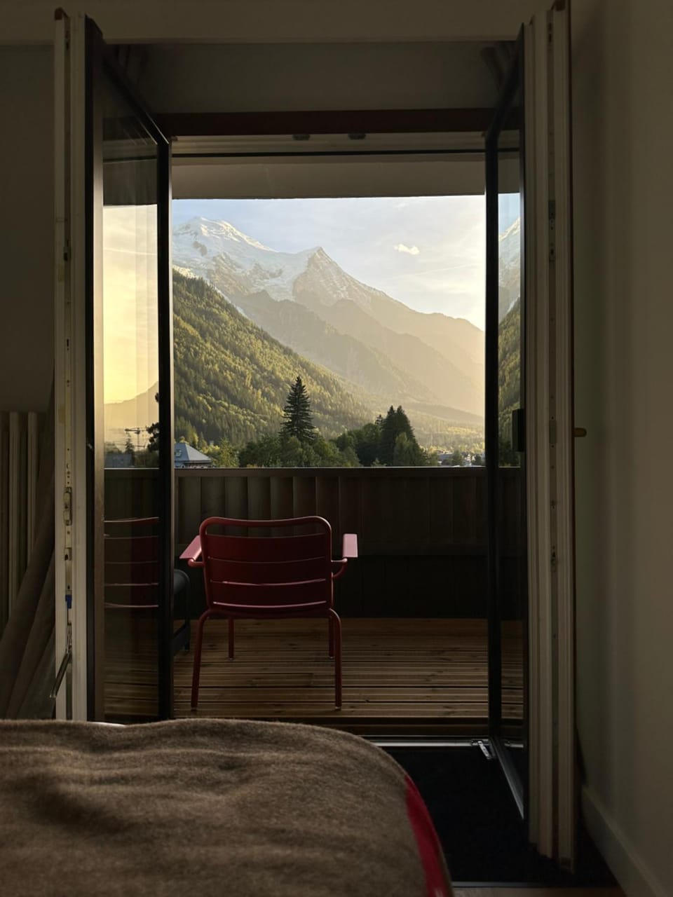 Bed, Natural landscape, Bedroom, Mountain view
