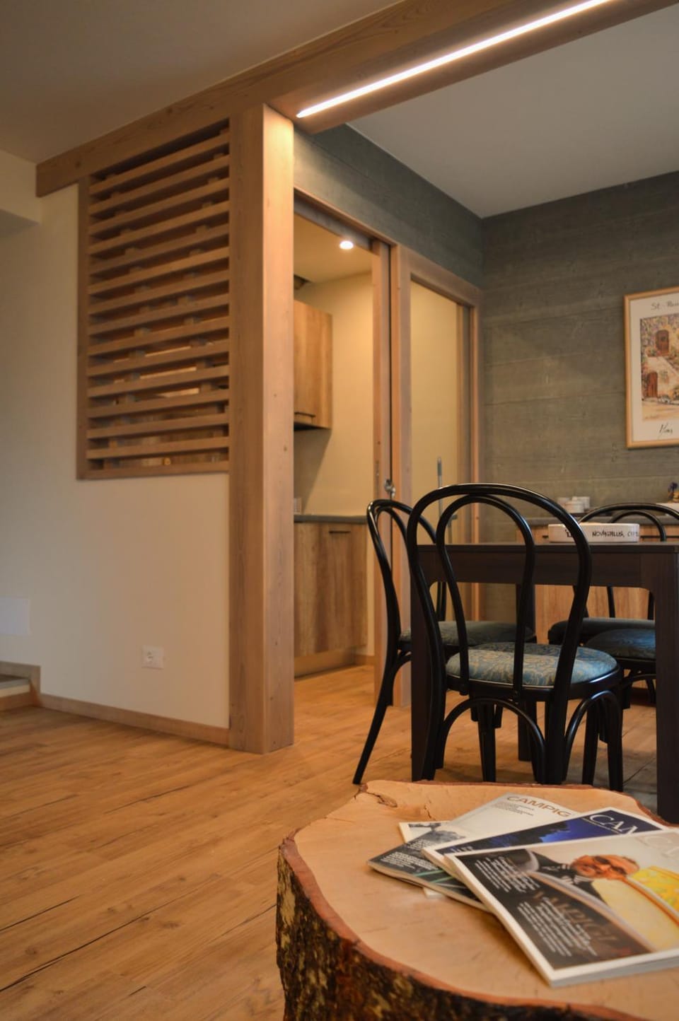 Living room, Dining area