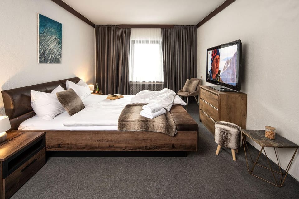 TV and multimedia, Photo of the whole room, towels