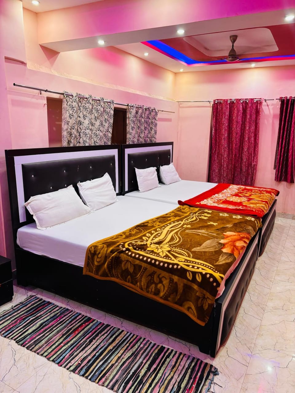 Swagat Paying Guest House Varanasi Near Ganga River Bed and Breakfast in Varanasi