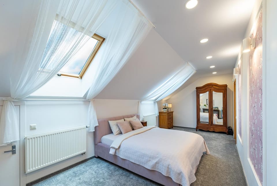 Bed, Bedroom, wardrobe