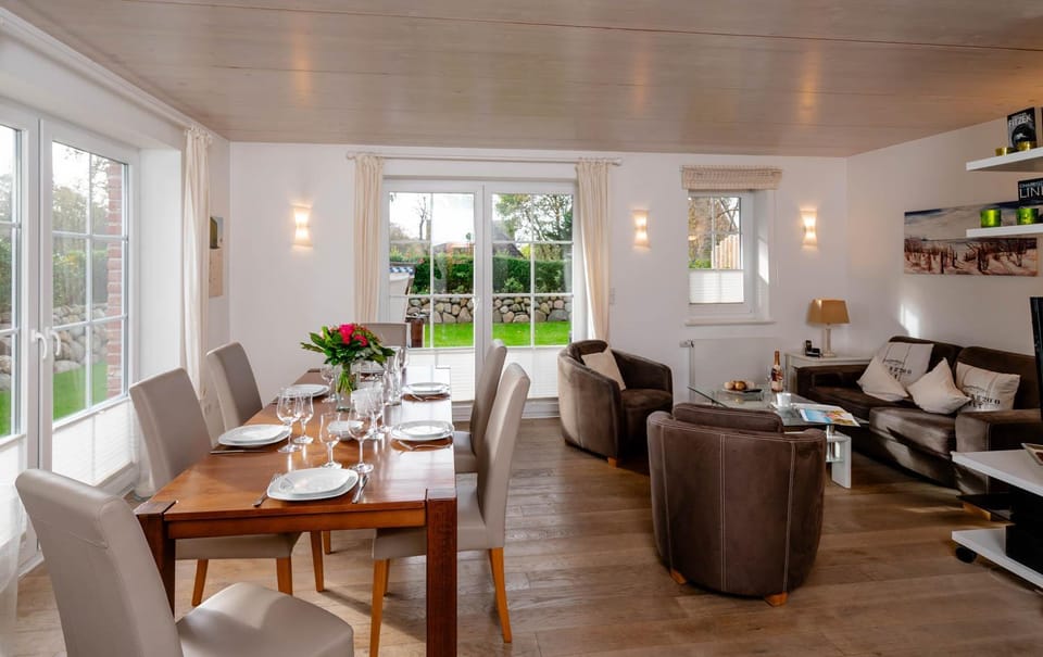 Ferienhaus Carola Sauna House in Westerland