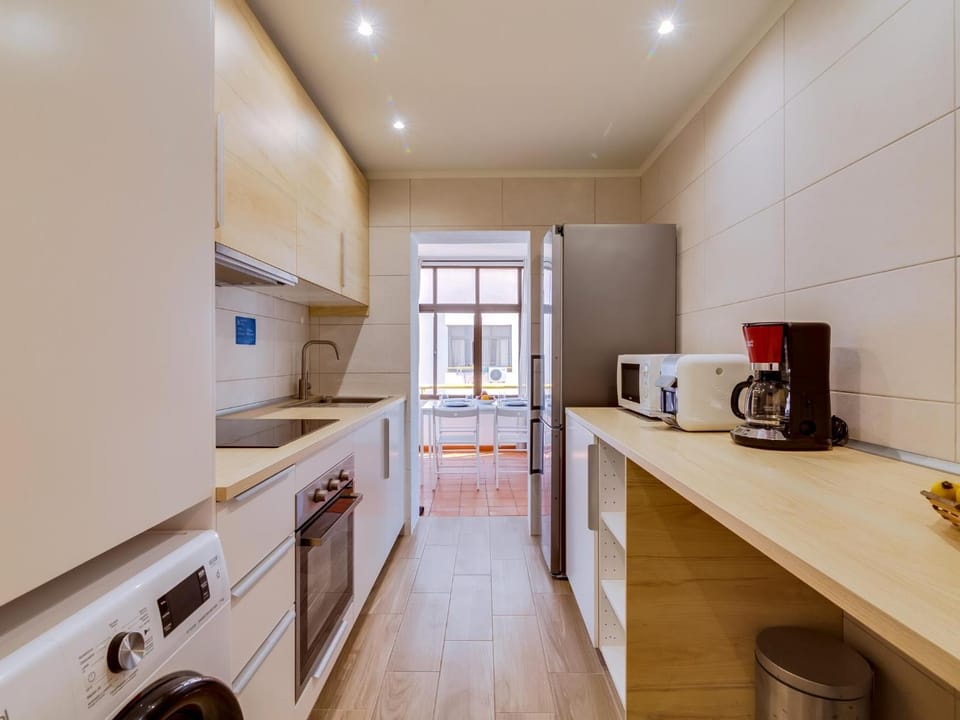 Coffee/tea facilities, Kitchen or kitchenette, minibar, pet friendly, stove, toaster, washing machine
