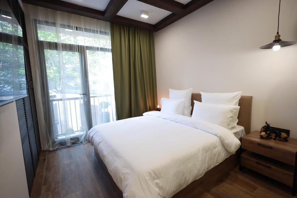 Bed, TV and multimedia, Balcony/Terrace, Bedroom