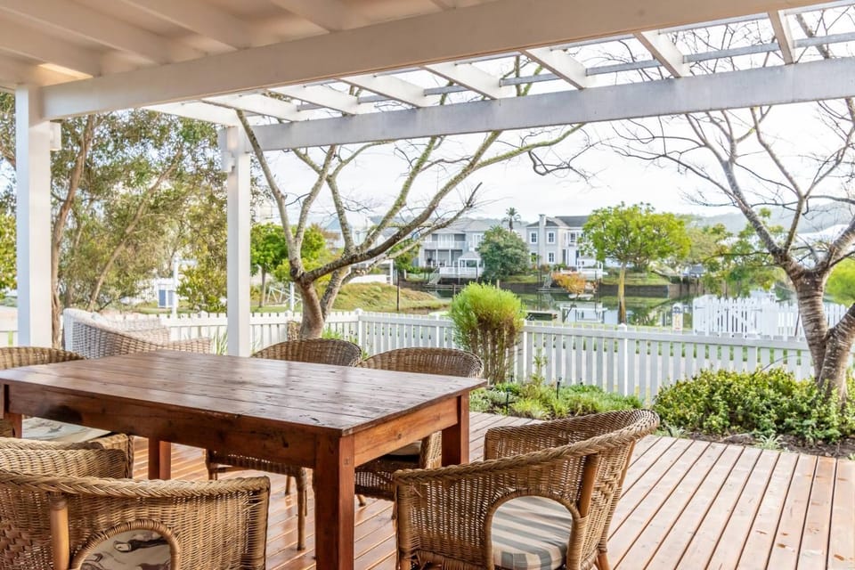 Patio, Garden, View (from property/room), Balcony/Terrace, Dining area, Garden view