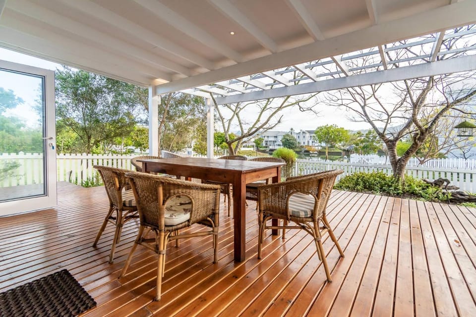 Patio, Natural landscape, Garden, View (from property/room), Balcony/Terrace, Dining area, Garden view
