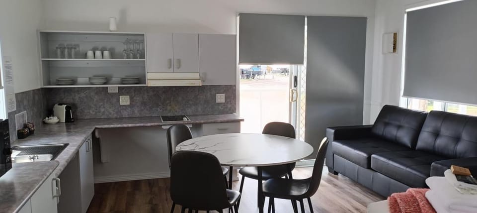 Kitchen or kitchenette, Living room, Seating area, Dining area, pet friendly