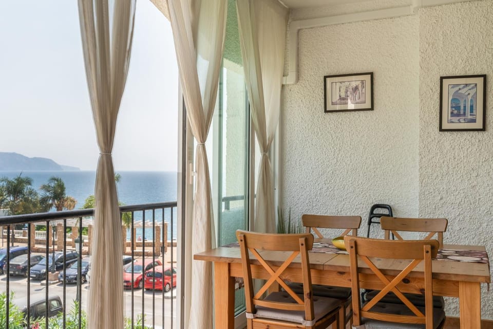 Carabeo 23- Acceso a la Playa Apartment in Nerja