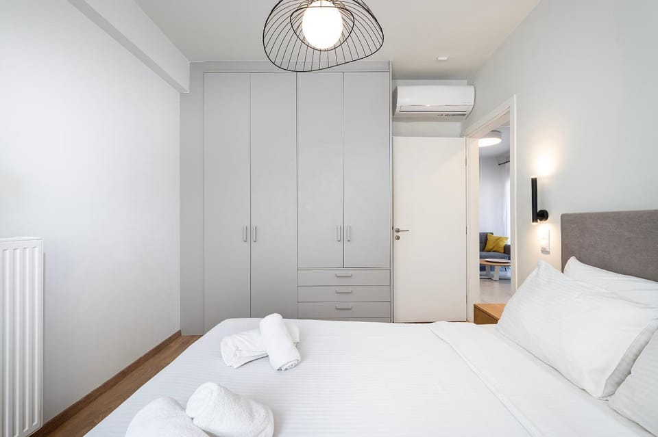 Bed, Photo of the whole room, Bedroom, towels, wardrobe, air conditioner