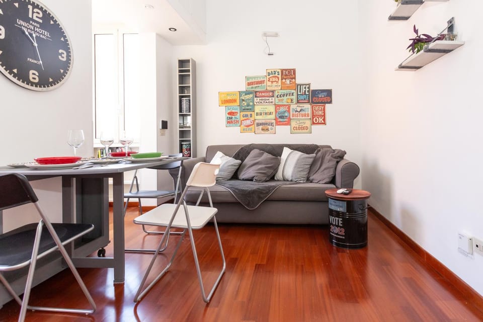 TV and multimedia, Living room, Dining area