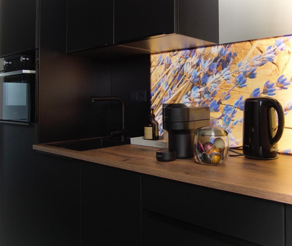 Coffee/tea facilities, Kitchen or kitchenette, minibar