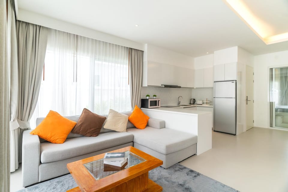 Kitchen or kitchenette, Living room