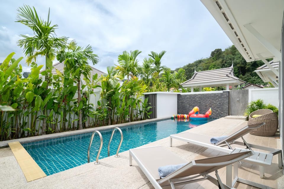 Garden, Balcony/Terrace, Pool view, Swimming pool