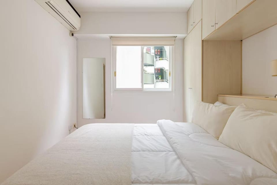 Bed, Bedroom, air conditioner
