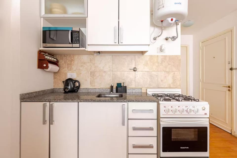 microwave, oven, kitchen