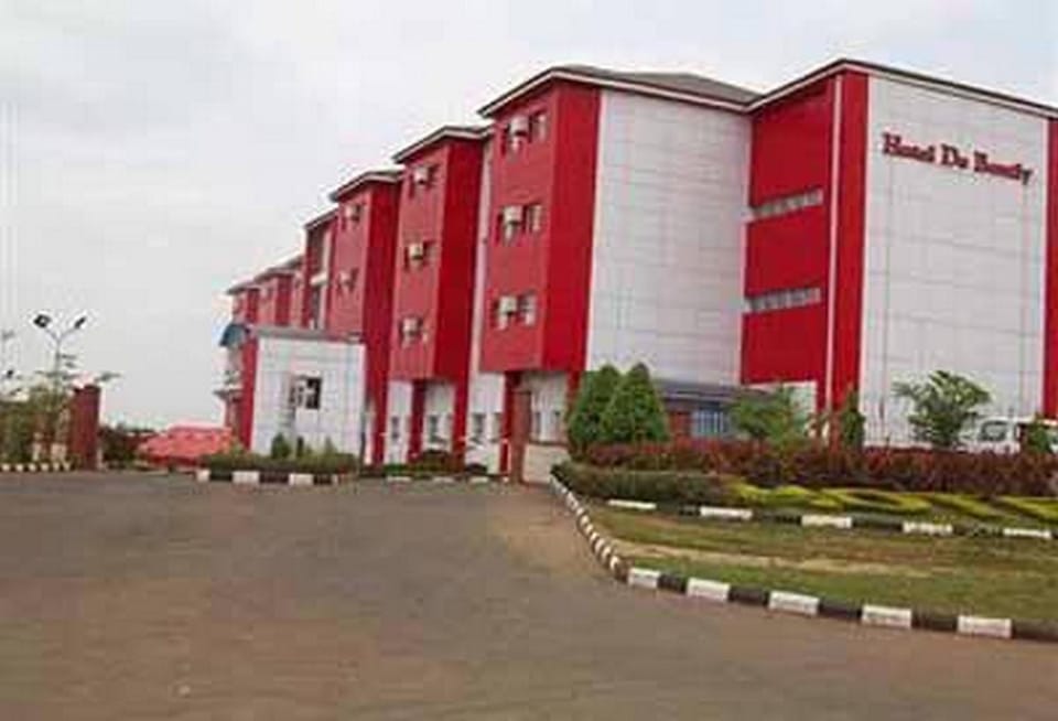 Property building, Other, Parking, furniture