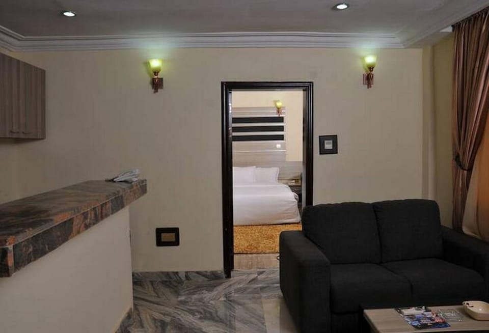 Seating area, Dining area, Bedroom