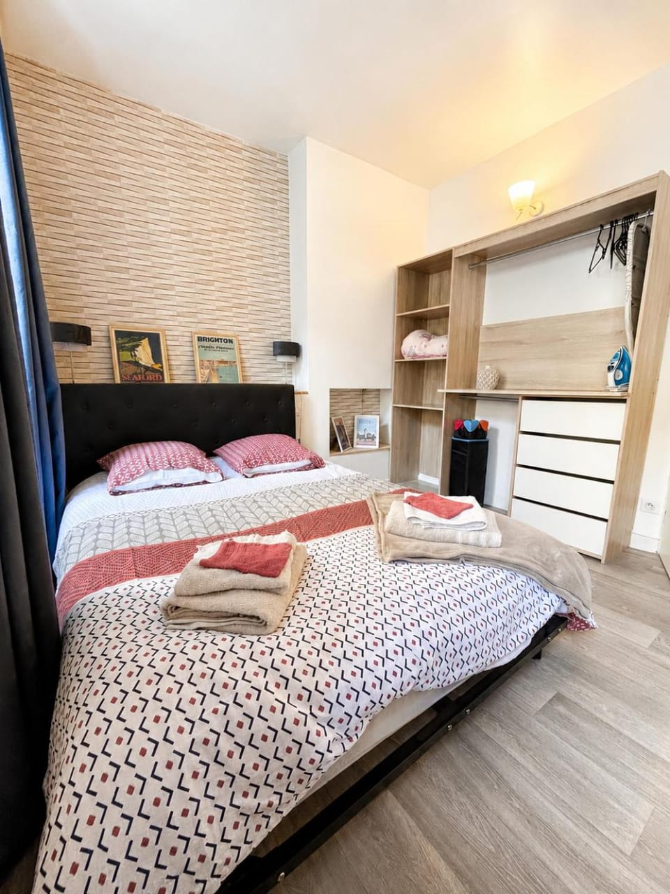 Bed, Photo of the whole room, Bedroom, storage, wardrobe