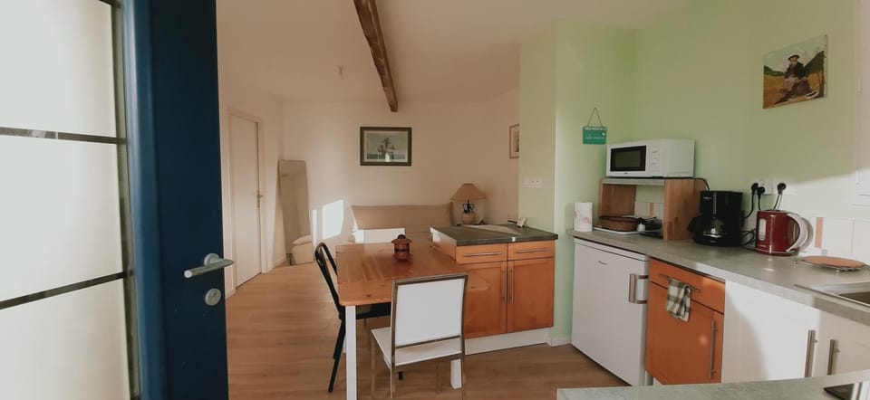 Gîte 35m2 - 2pers - Plus Lit d'appoint - Draps et serviettes optionnels non prévu dans le prix affiché Apartment in Nouvelle-Aquitaine