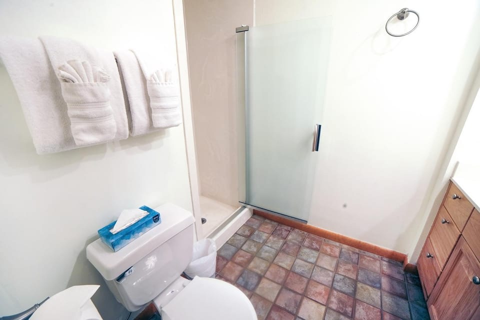 Sunnyside Knoll- 10 studio Apartment in Estes Park