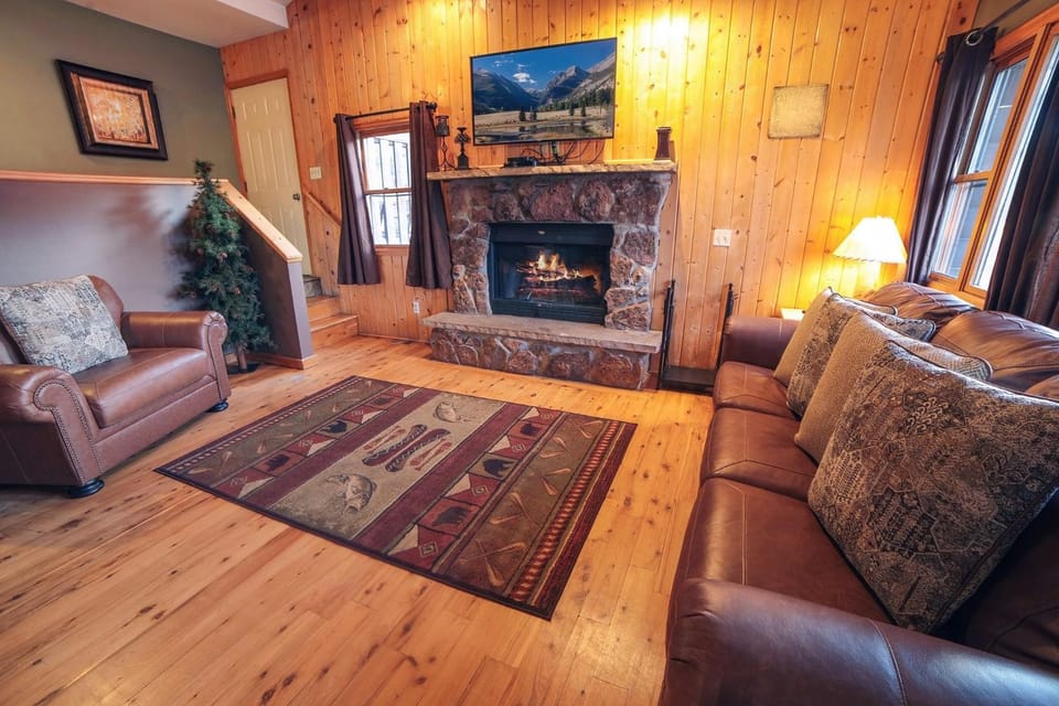 Lazy R Cottages- 15 House in Estes Park