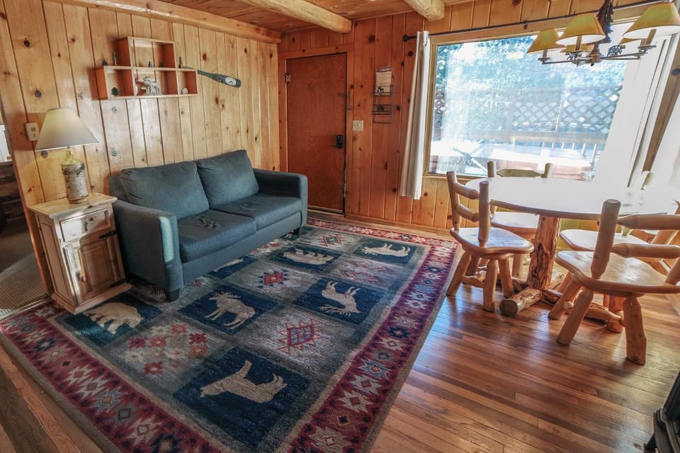 Lazy R Cottages- 3 cabin Cabin in Estes Park