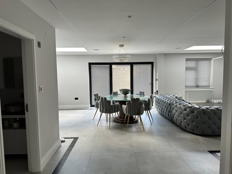 Living room, Seating area, Dining area