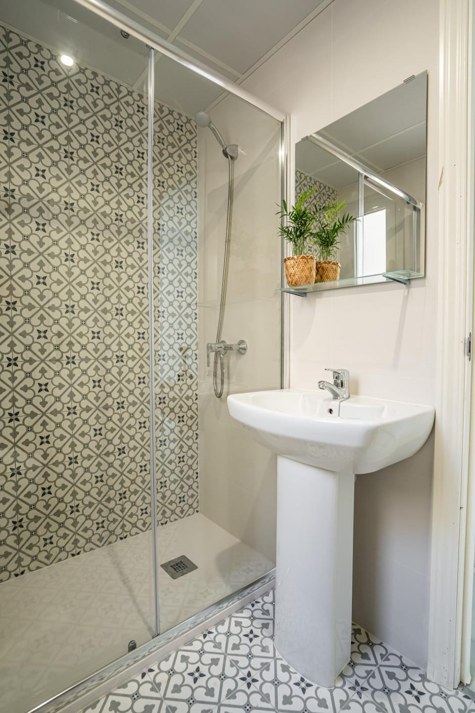 Shower, Bathroom