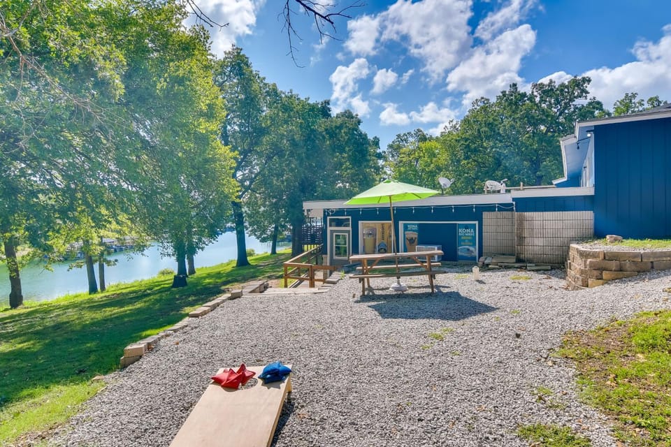 Kimberling City Cabin w/ Boat Slip, Deck & Pool Cabin in Kimberling City