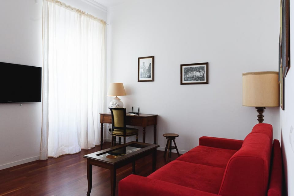 Communal lounge/ TV room, Seating area