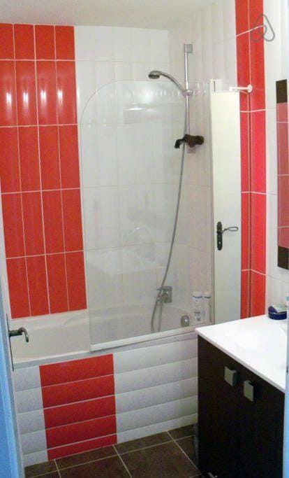 Bathroom, Bath