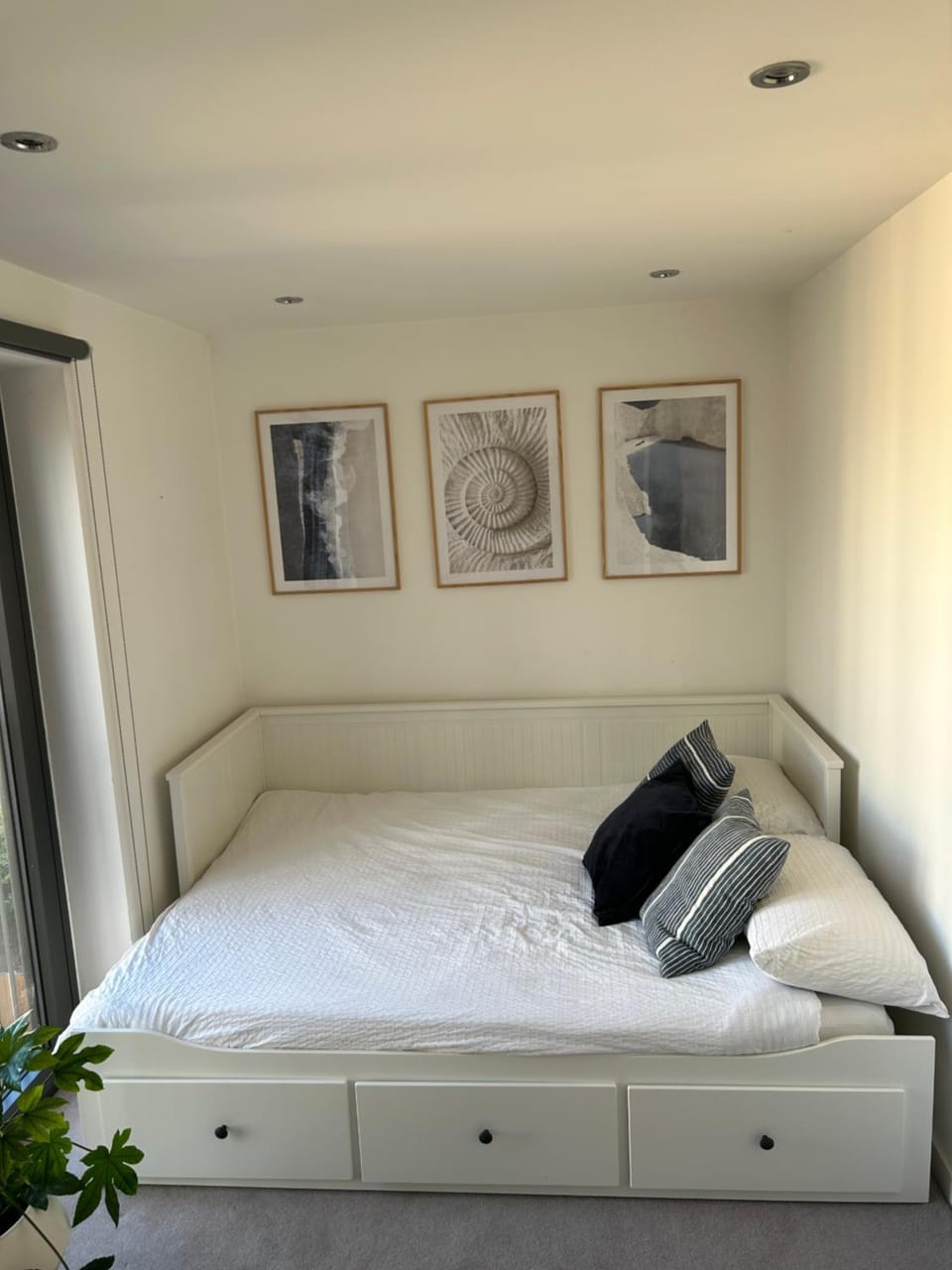 Cosy bedroom in Luxury apartment Bed and Breakfast in London Borough of Southwark
