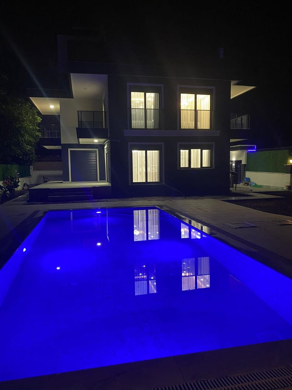 Night, Balcony/Terrace, Swimming pool