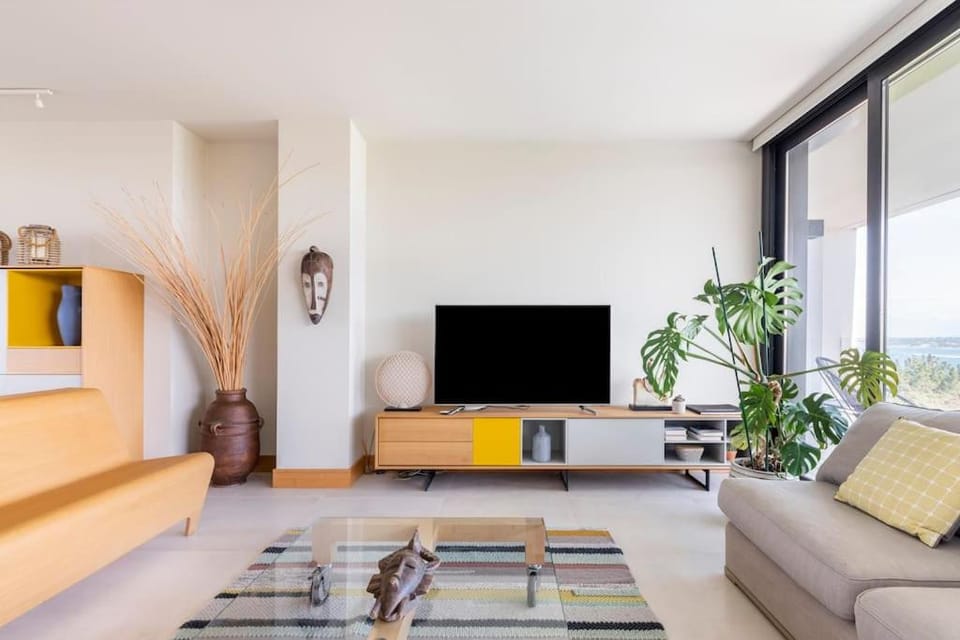 Suite en el Faro de Hondarribia, con vistas Apartment in Basque Country